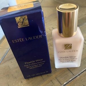 Estée Lauder Double Wear Foundation, Pure Beige, NIB, 1 FL OZ